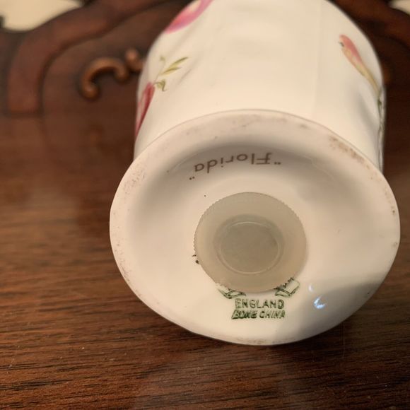 Aynsley Florida White Sugar Pepper Shaker Gold Trim Fruits Pear Apple England - Picture 7 of 8